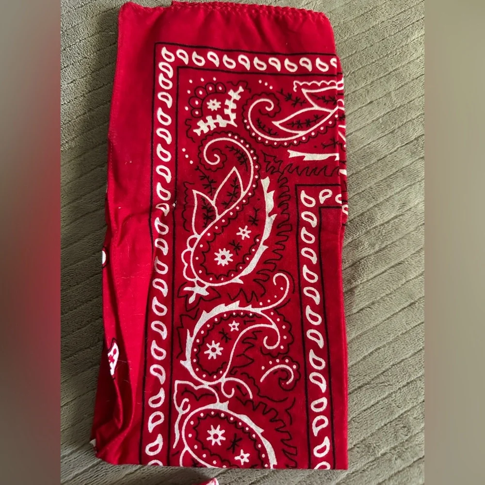 Colorful Patterned Bandanas Set - Picture 8 of 11
